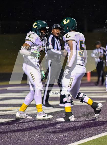 Thumbnail 2 in Longview vs. Port Arthur Memorial (UIL 5A DI Region Semifinal) photogallery.