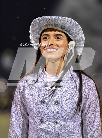 Thumbnail 3 in Longview vs. Port Arthur Memorial (UIL 5A DI Region Semifinal) photogallery.