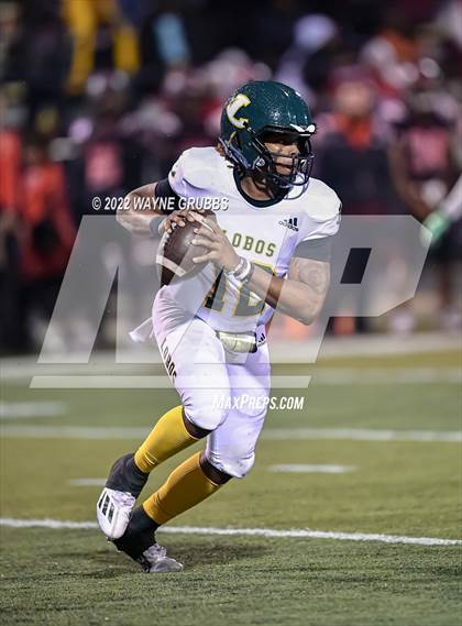 Thumbnail 3 in Longview vs. Port Arthur Memorial (UIL 5A DI Region Semifinal) photogallery.