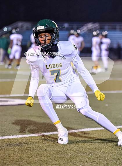 Thumbnail 3 in Longview vs. Port Arthur Memorial (UIL 5A DI Region Semifinal) photogallery.