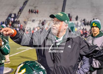 Thumbnail 3 in Longview vs. Port Arthur Memorial (UIL 5A DI Region Semifinal) photogallery.