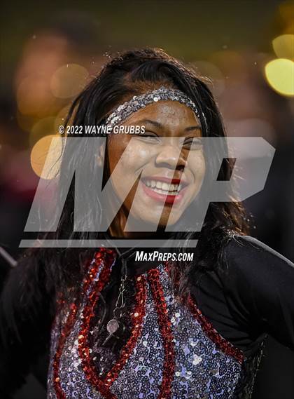 Thumbnail 2 in Longview vs. Port Arthur Memorial (UIL 5A DI Region Semifinal) photogallery.
