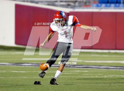 Thumbnail 1 in  McClellan vs. Pulaski Academy (AAA 5A Final) photogallery.