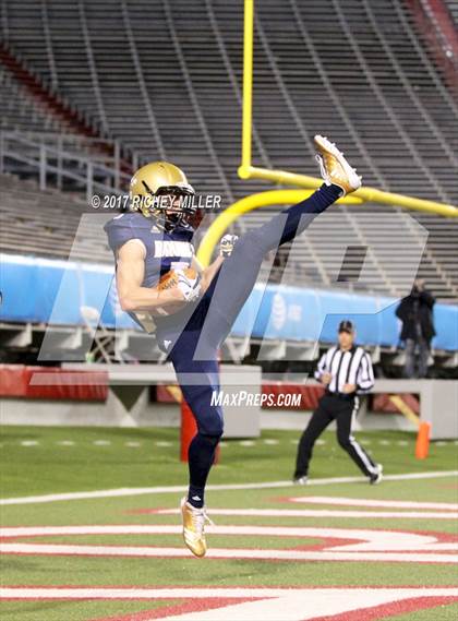 Thumbnail 2 in  McClellan vs. Pulaski Academy (AAA 5A Final) photogallery.
