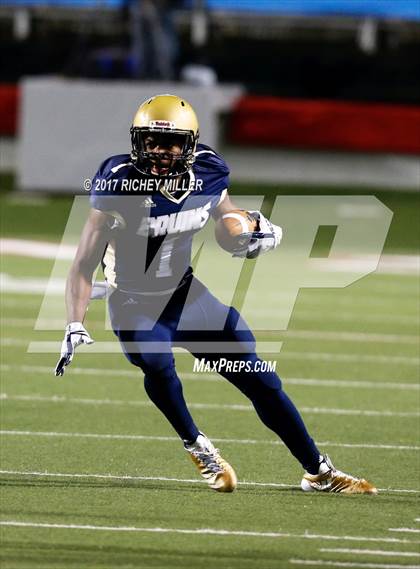 Thumbnail 2 in  McClellan vs. Pulaski Academy (AAA 5A Final) photogallery.