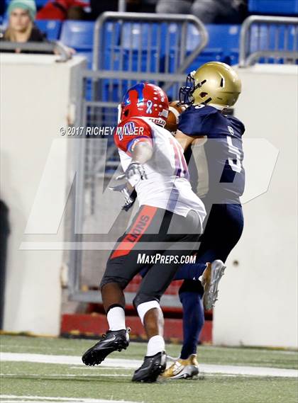Thumbnail 2 in  McClellan vs. Pulaski Academy (AAA 5A Final) photogallery.