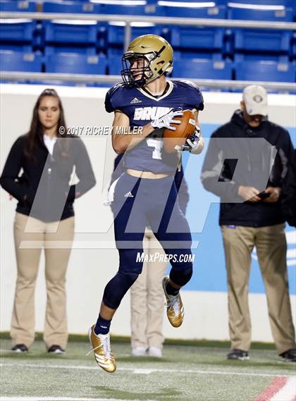 Thumbnail 2 in  McClellan vs. Pulaski Academy (AAA 5A Final) photogallery.