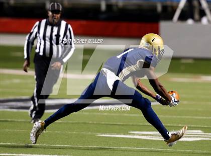 Thumbnail 1 in  McClellan vs. Pulaski Academy (AAA 5A Final) photogallery.
