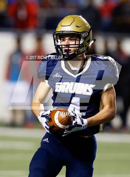 Thumbnail 2 in  McClellan vs. Pulaski Academy (AAA 5A Final) photogallery.