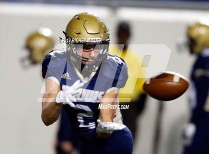 Thumbnail 3 in  McClellan vs. Pulaski Academy (AAA 5A Final) photogallery.