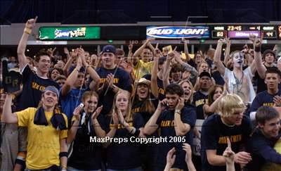 Thumbnail 3 in Mater Dei vs. Oak Ridge (State D2 Final)#3 photogallery.