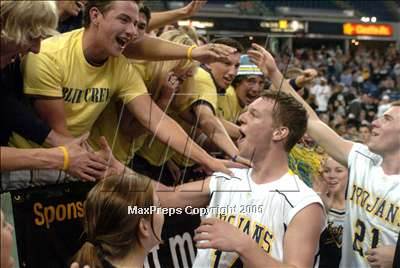 Thumbnail 3 in Mater Dei vs. Oak Ridge (State D2 Final)#3 photogallery.