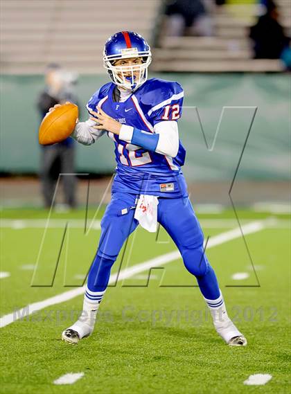 Thumbnail 3 in Elk Grove vs. Folsom (CIF SJS D2 Final) photogallery.