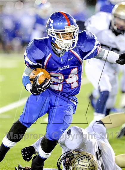 Thumbnail 2 in Elk Grove vs. Folsom (CIF SJS D2 Final) photogallery.