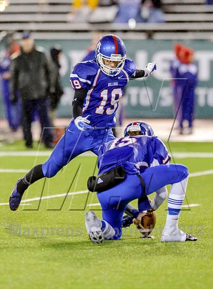 Thumbnail 1 in Elk Grove vs. Folsom (CIF SJS D2 Final) photogallery.