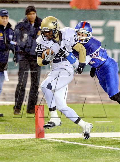 Thumbnail 3 in Elk Grove vs. Folsom (CIF SJS D2 Final) photogallery.