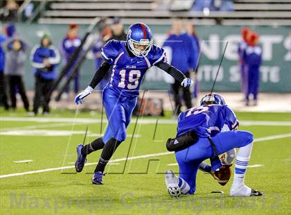Thumbnail 3 in Elk Grove vs. Folsom (CIF SJS D2 Final) photogallery.