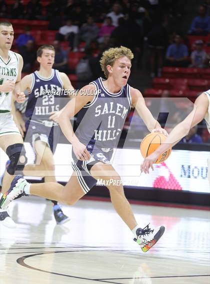 Thumbnail 3 in Salem Hills vs. Olympus (UHSAA 5A Quarterfinal) photogallery.