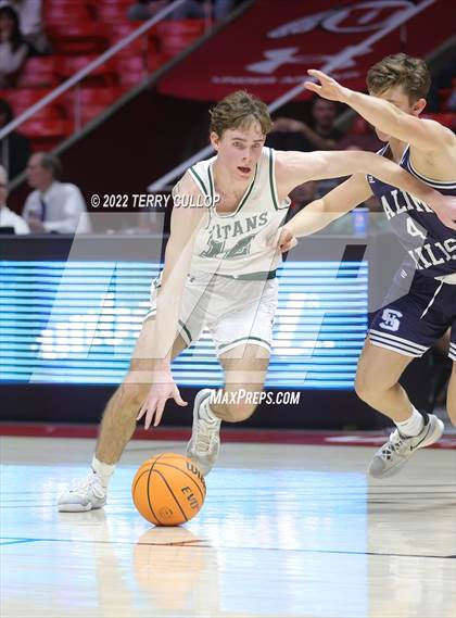 Thumbnail 1 in Salem Hills vs. Olympus (UHSAA 5A Quarterfinal) photogallery.