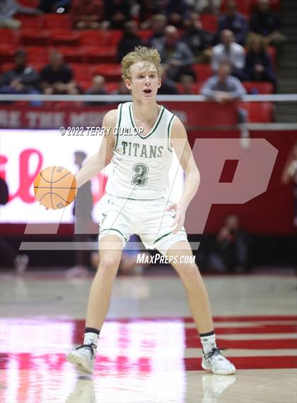 Thumbnail 1 in Salem Hills vs. Olympus (UHSAA 5A Quarterfinal) photogallery.