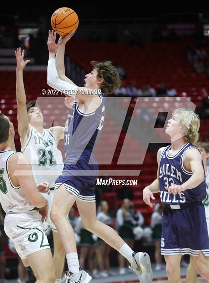 Thumbnail 3 in Salem Hills vs. Olympus (UHSAA 5A Quarterfinal) photogallery.