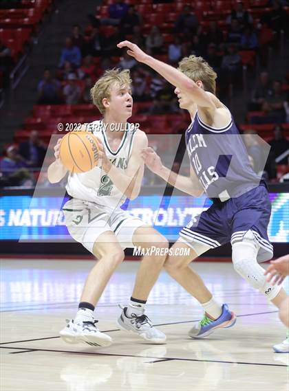 Thumbnail 1 in Salem Hills vs. Olympus (UHSAA 5A Quarterfinal) photogallery.
