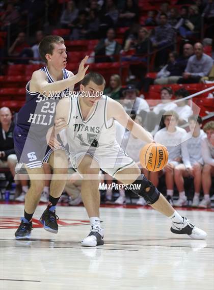 Thumbnail 1 in Salem Hills vs. Olympus (UHSAA 5A Quarterfinal) photogallery.