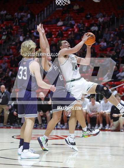 Thumbnail 3 in Salem Hills vs. Olympus (UHSAA 5A Quarterfinal) photogallery.
