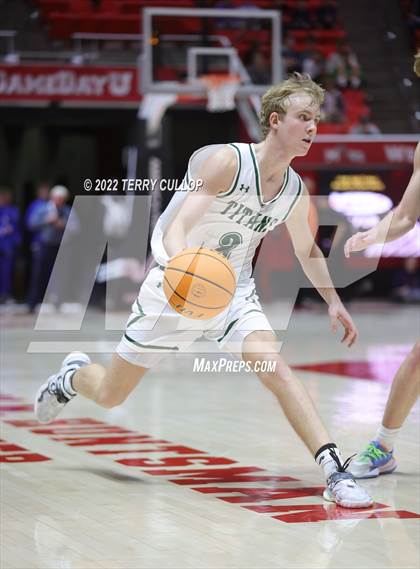 Thumbnail 2 in Salem Hills vs. Olympus (UHSAA 5A Quarterfinal) photogallery.