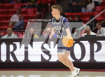 Thumbnail 2 in Salem Hills vs. Olympus (UHSAA 5A Quarterfinal) photogallery.