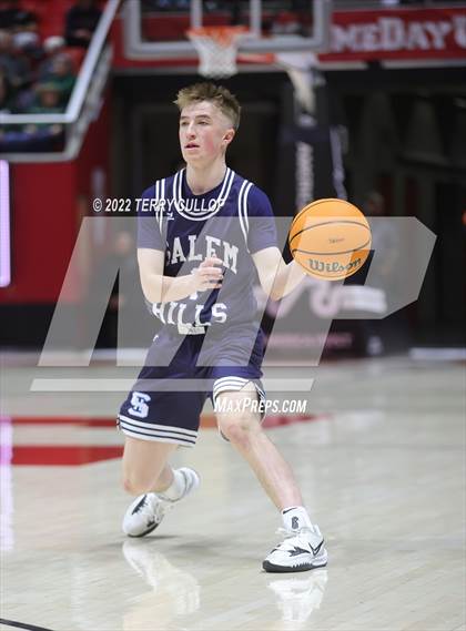 Thumbnail 1 in Salem Hills vs. Olympus (UHSAA 5A Quarterfinal) photogallery.