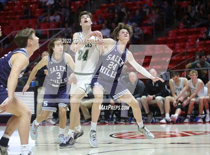 Thumbnail 3 in Salem Hills vs. Olympus (UHSAA 5A Quarterfinal) photogallery.