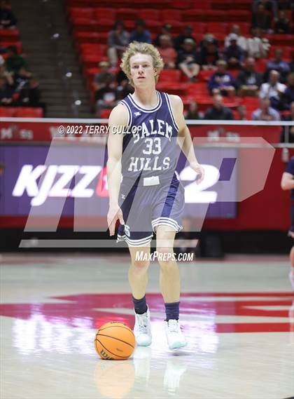 Thumbnail 2 in Salem Hills vs. Olympus (UHSAA 5A Quarterfinal) photogallery.
