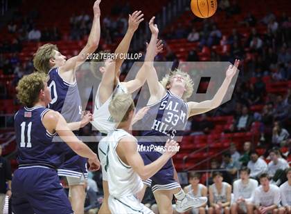 Thumbnail 2 in Salem Hills vs. Olympus (UHSAA 5A Quarterfinal) photogallery.
