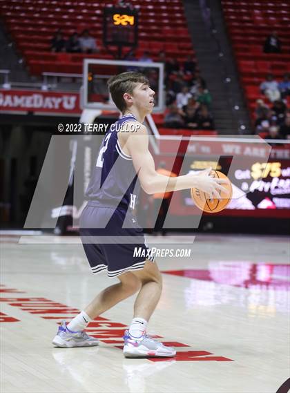 Thumbnail 1 in Salem Hills vs. Olympus (UHSAA 5A Quarterfinal) photogallery.