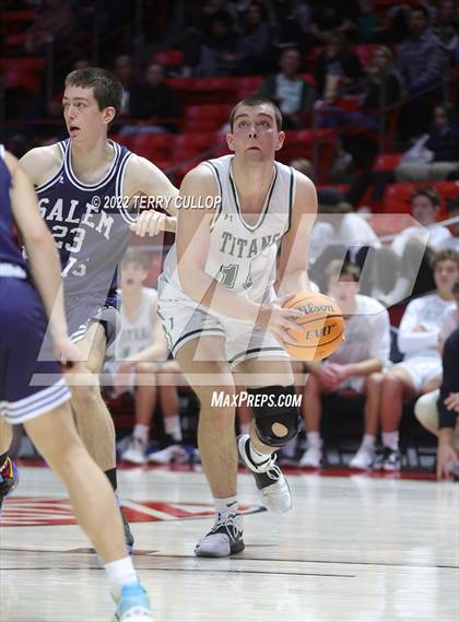 Thumbnail 3 in Salem Hills vs. Olympus (UHSAA 5A Quarterfinal) photogallery.