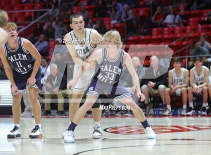 Thumbnail 1 in Salem Hills vs. Olympus (UHSAA 5A Quarterfinal) photogallery.
