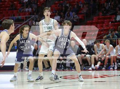 Thumbnail 1 in Salem Hills vs. Olympus (UHSAA 5A Quarterfinal) photogallery.