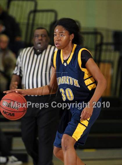 Thumbnail 1 in Inderkum vs. Davis (Ram Jam Winter Classic) photogallery.