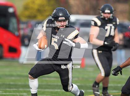 Thumbnail 1 in Serra Catholic vs. Southern Columbia Area (PIAA 2A Final) photogallery.