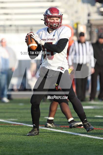 Thumbnail 2 in Serra Catholic vs. Southern Columbia Area (PIAA 2A Final) photogallery.