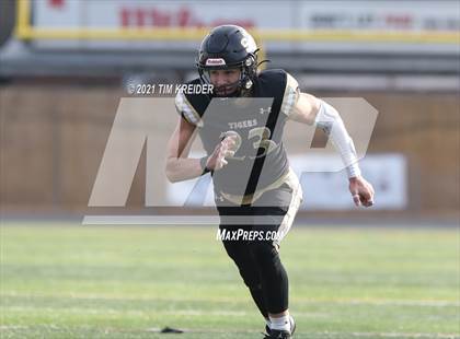 Thumbnail 2 in Serra Catholic vs. Southern Columbia Area (PIAA 2A Final) photogallery.