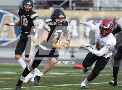 Thumbnail 2 in Serra Catholic vs. Southern Columbia Area (PIAA 2A Final) photogallery.