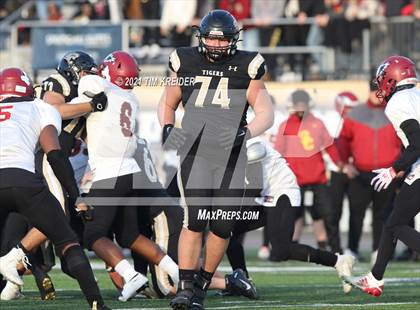 Thumbnail 2 in Serra Catholic vs. Southern Columbia Area (PIAA 2A Final) photogallery.