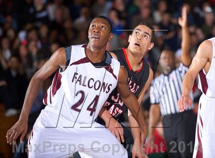 Thumbnail 3 in Half Hollow Hills East vs. Deer Park (Section 11 AA Semifinal) photogallery.