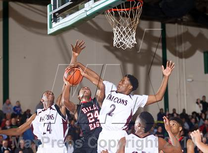 Thumbnail 3 in Half Hollow Hills East vs. Deer Park (Section 11 AA Semifinal) photogallery.