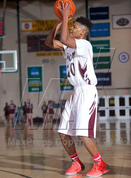 Thumbnail 2 in Half Hollow Hills East vs. Deer Park (Section 11 AA Semifinal) photogallery.
