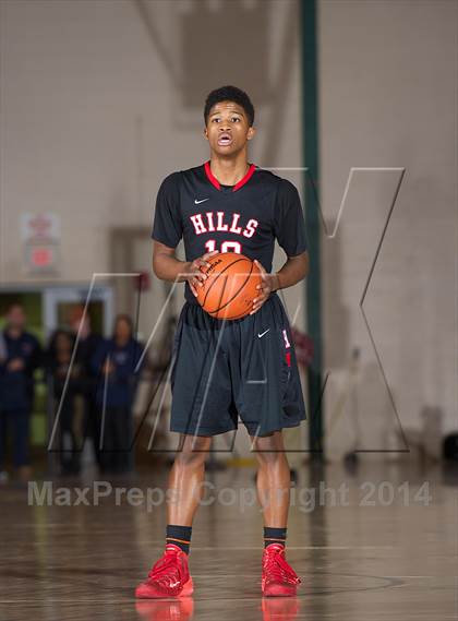 Thumbnail 2 in Half Hollow Hills East vs. Deer Park (Section 11 AA Semifinal) photogallery.