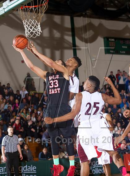 Thumbnail 2 in Half Hollow Hills East vs. Deer Park (Section 11 AA Semifinal) photogallery.