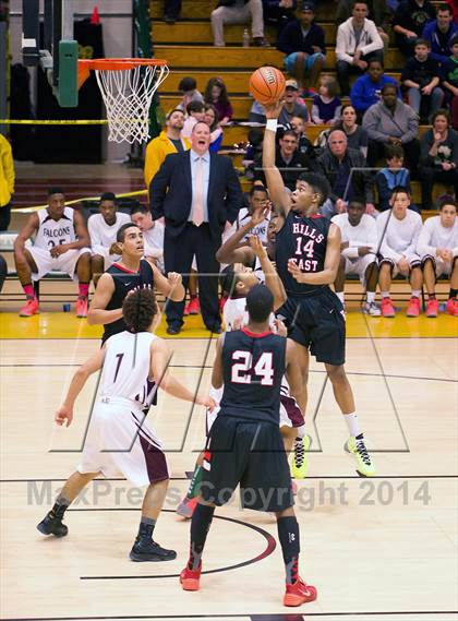 Thumbnail 3 in Half Hollow Hills East vs. Deer Park (Section 11 AA Semifinal) photogallery.